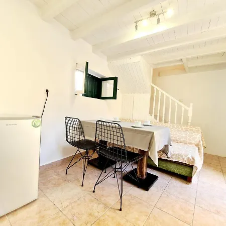 Piccolo Modern Old Town Appartement